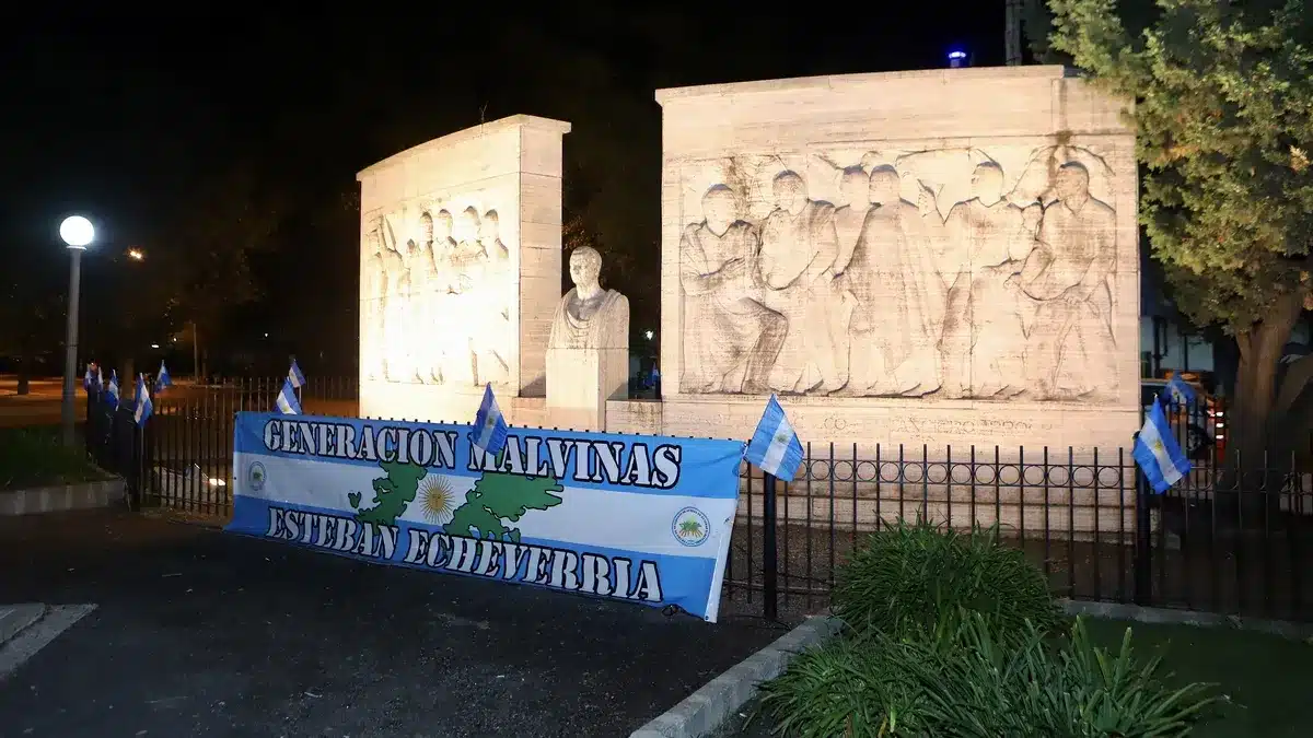 Cortes de calle en Monte Grande por acto del 2 de abril