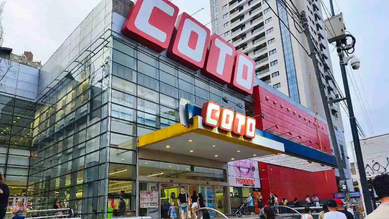Coto: descuentos de abril para clientes de todos los bancos
