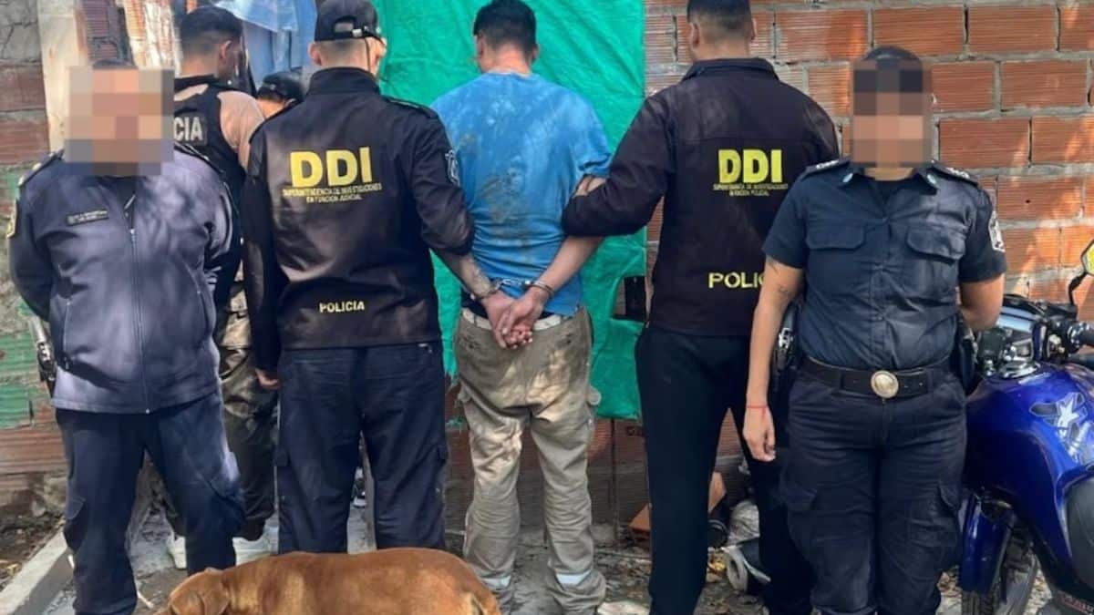 Detienen a acusados de crimen en Longchamps