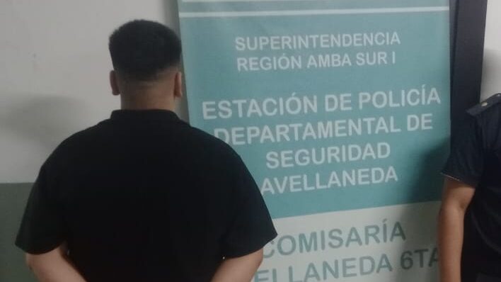 Detienen a menor en Avellaneda buscado por asesinato