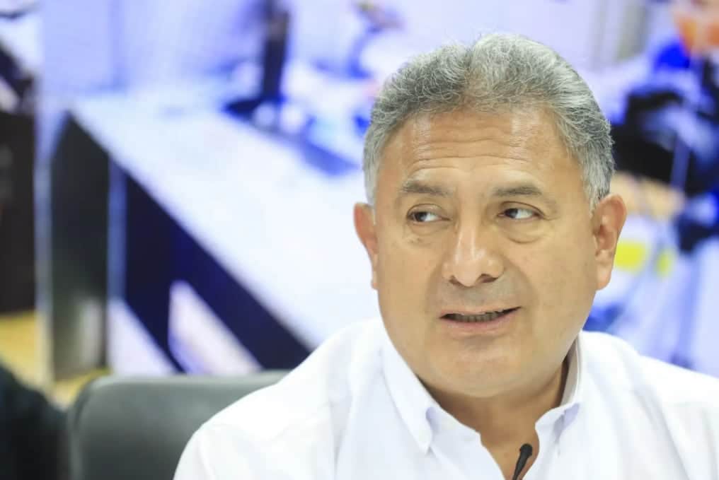 Elecciones en Perú: Candidato pierde hasta con un fallecido