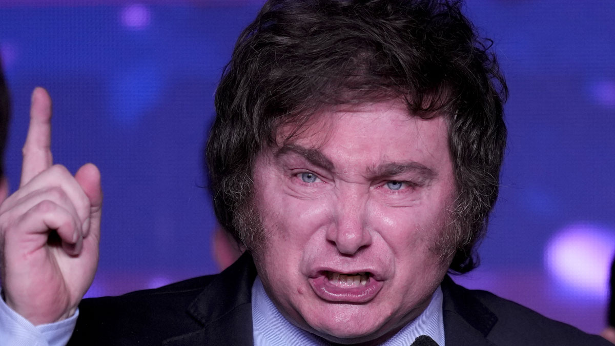 Gobierno endurece discurso contra la prensa tras escándalos