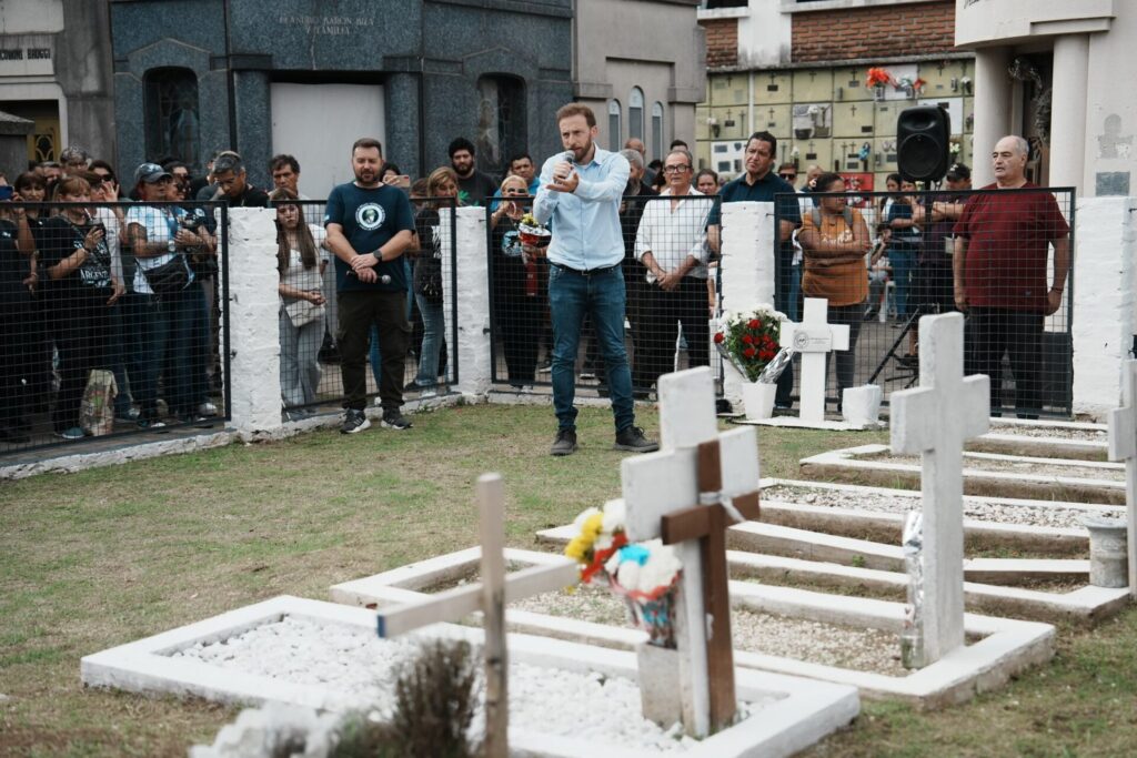 Homenaje a Malvinas en Lomas y Almirante Brown
