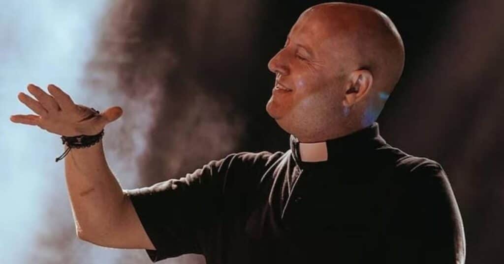 Homenaje al Papa Francisco con DJ en Buenos Aires