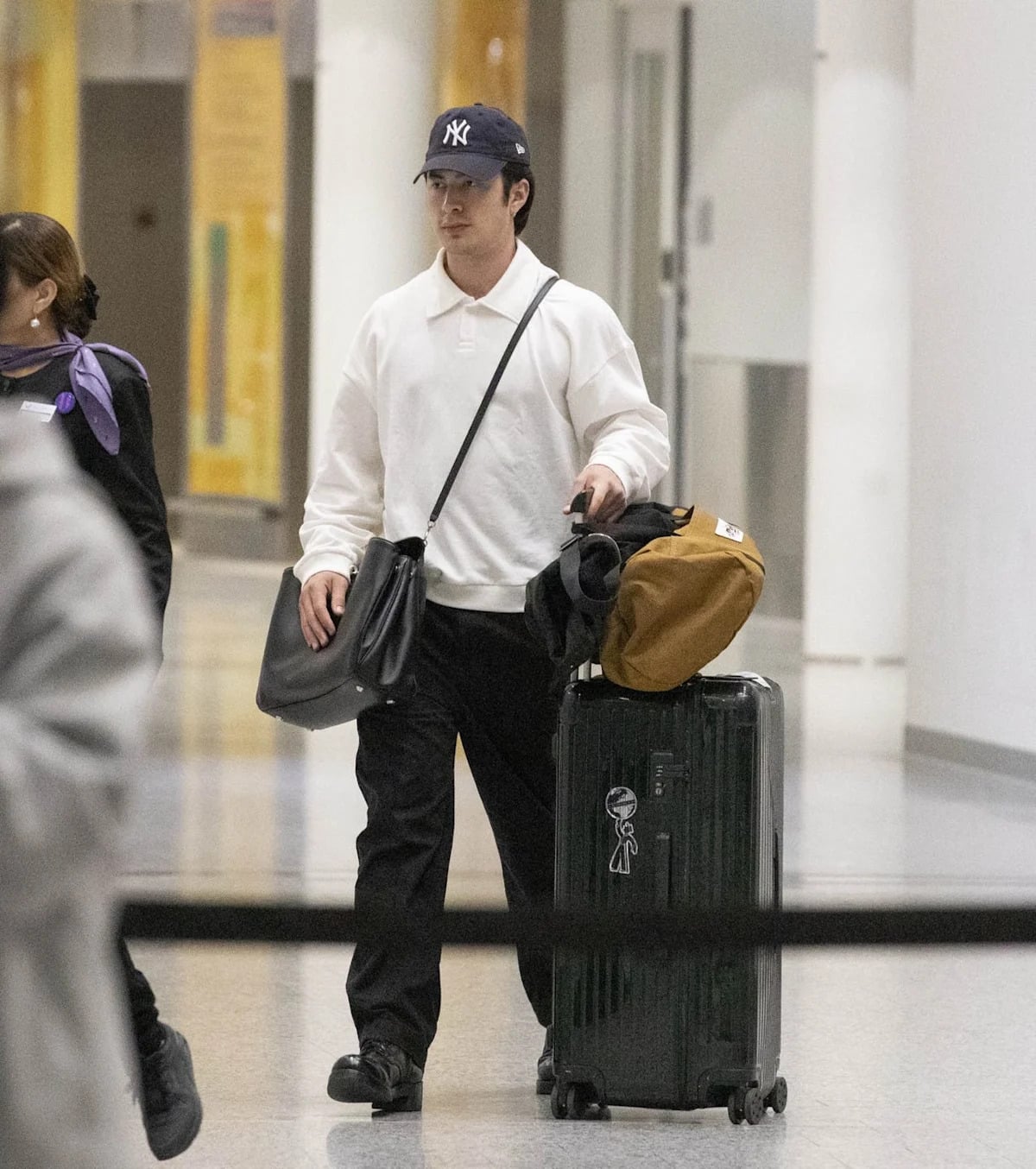 Hudson Williams y su look neoyorquino en Toronto