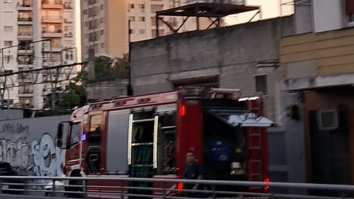 Incendio en Lomas de Zamora genera alarma