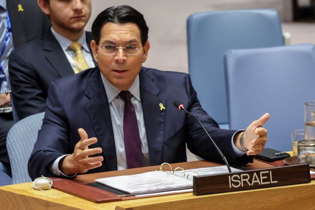 Israel: Alto el fuego con Líbano no es total, dice embajador