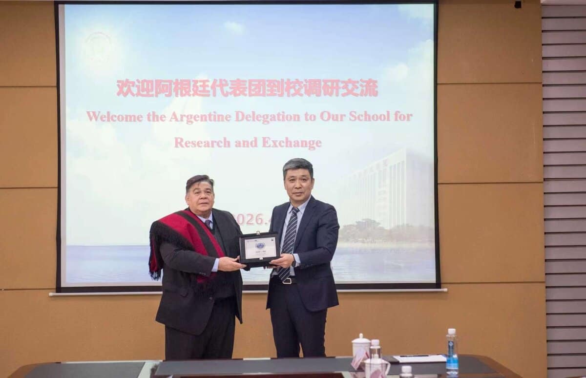 José C. Paz: Nuevas carreras internacionales