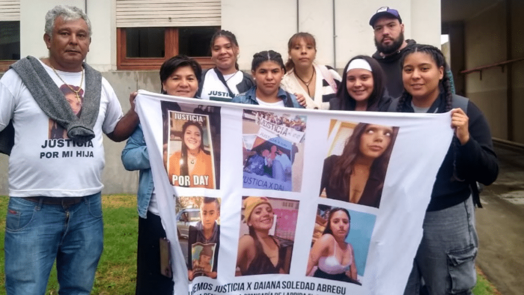 Juicio por torturas en comisaría de Domselaar: 7 policías