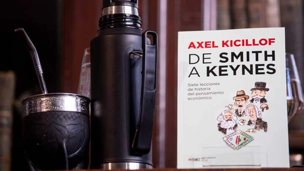 Kicillof cuestiona a Milei desde España