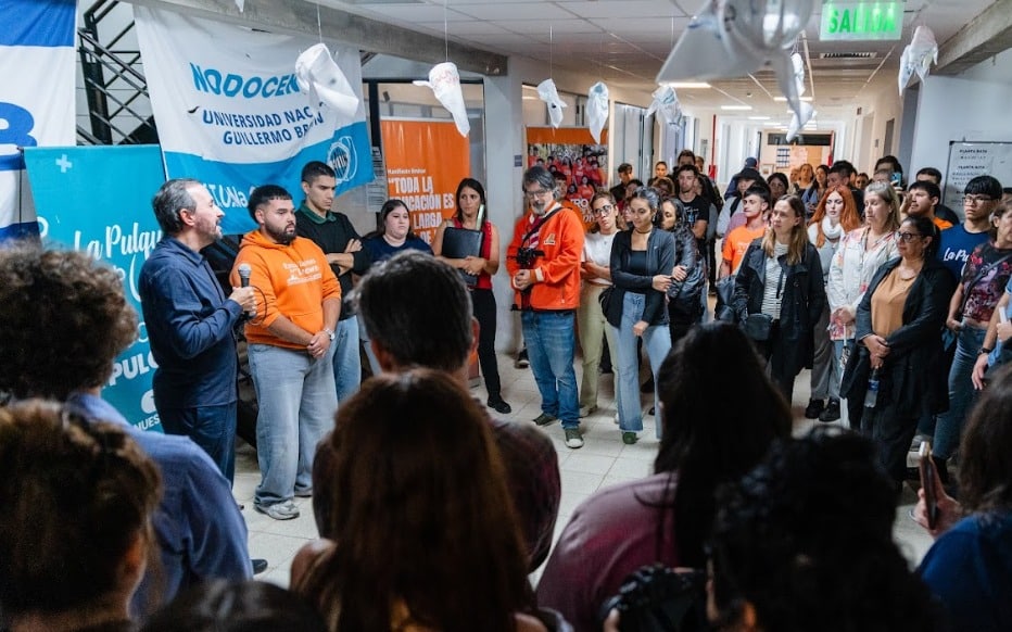 La UNaB se suma al reclamo por financiamiento universitario