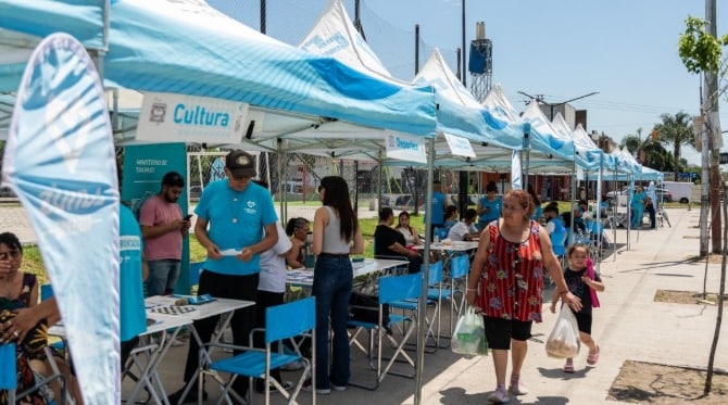 Lanús Gobierno llega a Villa Obrera con servicios