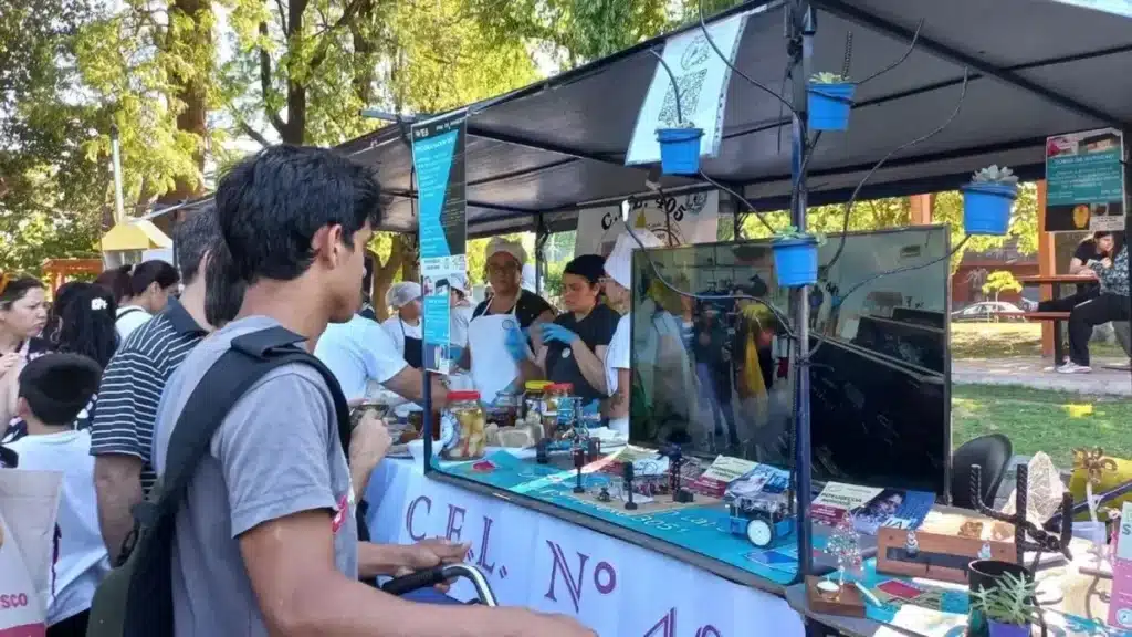 Lomas: Expo de Empleo y Capacitación en Plaza Libertad