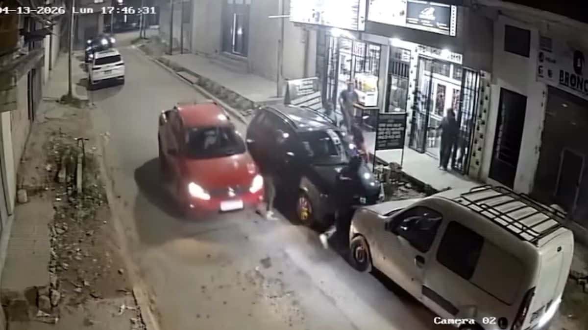 Lomas: Vecino Evita Robo Piraña Embistiendo a Delincuente