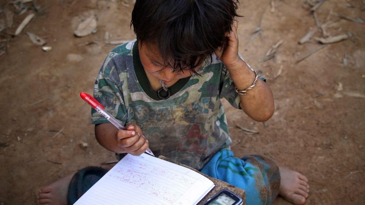 Más de la mitad de los niños en Argentina son pobres