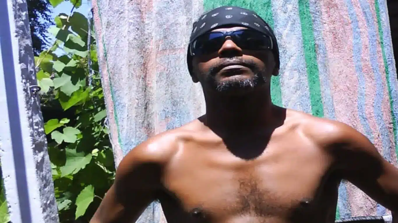 Misterio en Morón: Investigan crimen de cantante