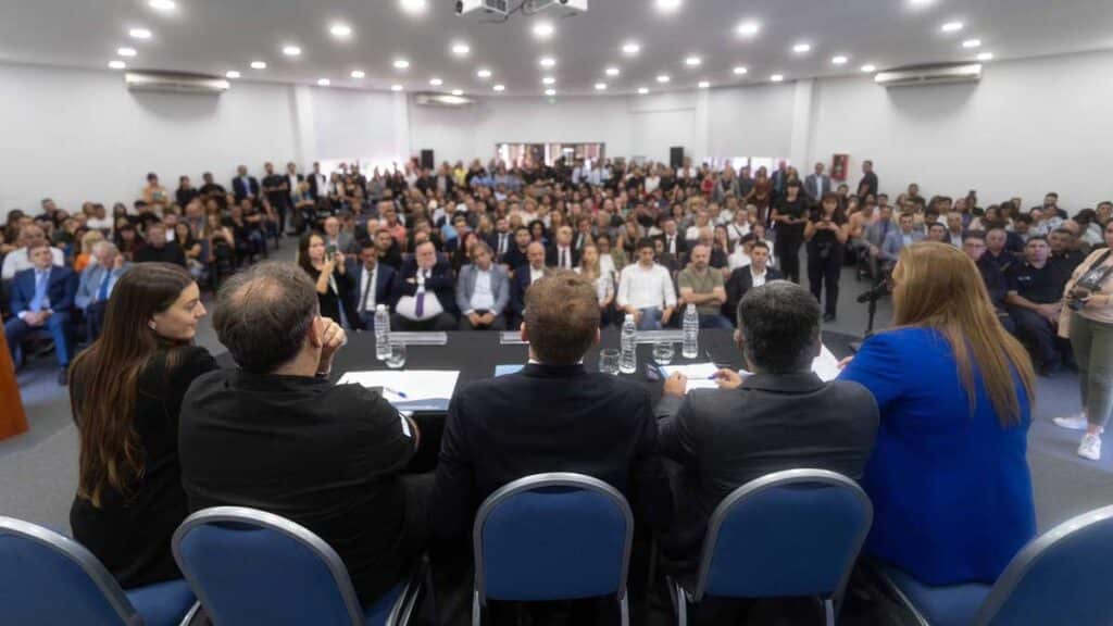 Otermín lidera Consejo de Seguridad en la UNLZ