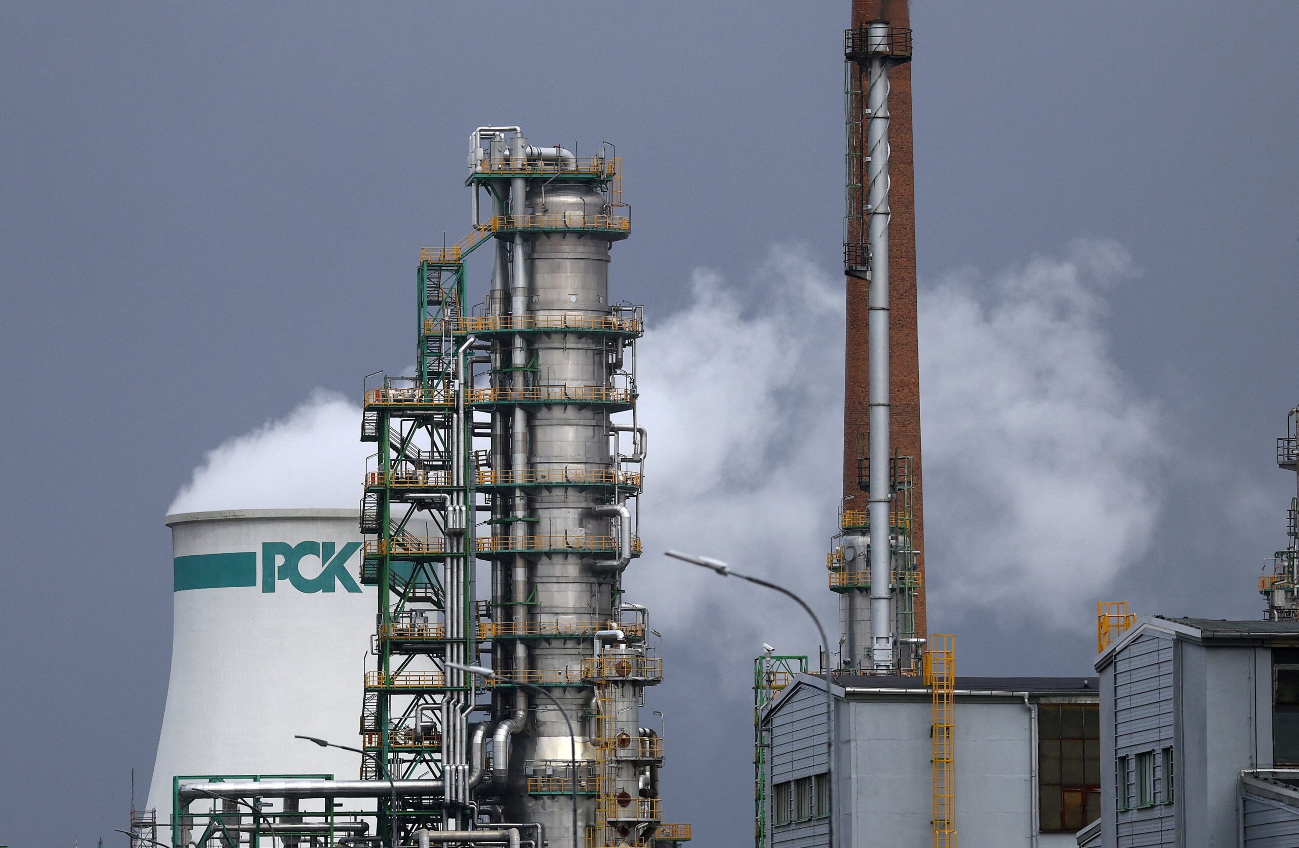 Posibles problemas de combustible para aviones por guerra