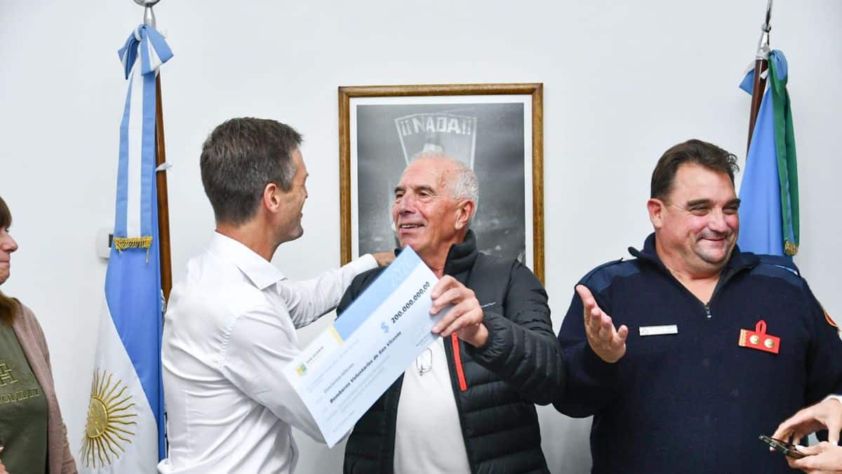 Subsidio de $200 Millones para Bomberos de San Vicente