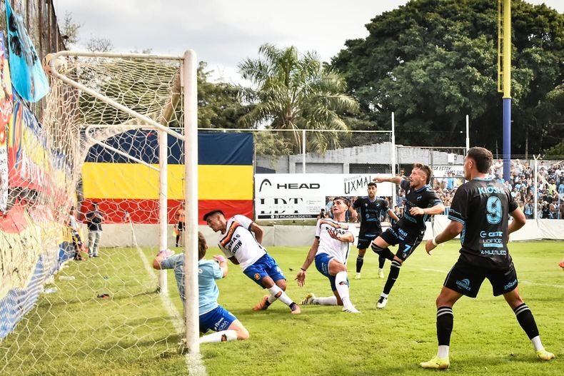 Temperley empató con Colegiales en Munro