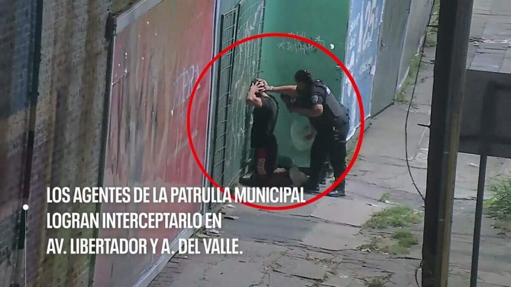 Vicente López: Falso vendedor de medias arrestado