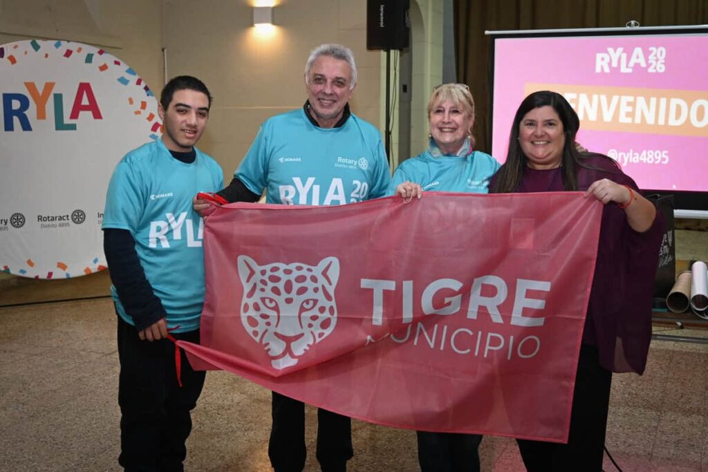 Zamora en Seminario de Liderazgo para Jóvenes en Tigre