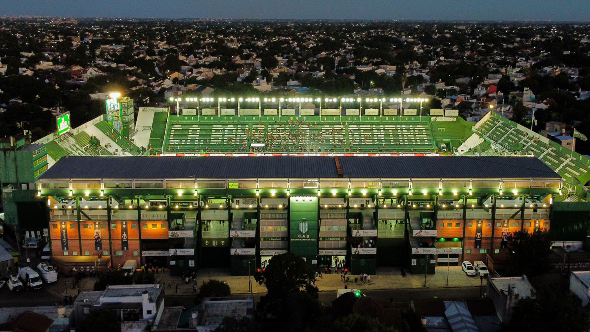 Banfield: Trabajo dictó conciliación por despidos y deuda