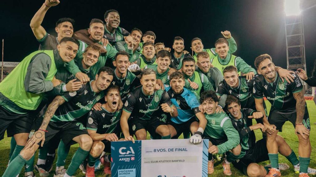 Banfield avanza a octavos en Copa Argentina