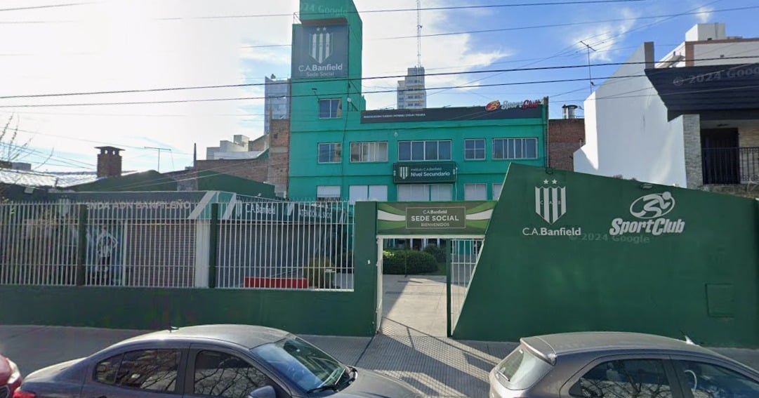 Banfield: reclamo por deuda a profesores amateurs