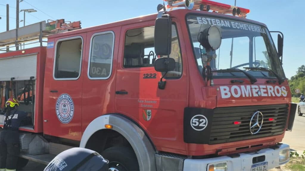 Bomberos de Echeverría celebran su día en Monte Grande