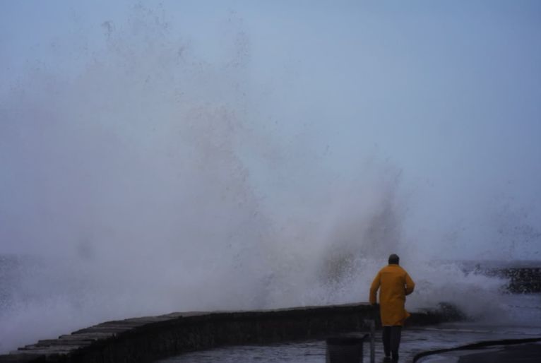 Ciclón extratropical azota la Costa Atlántica