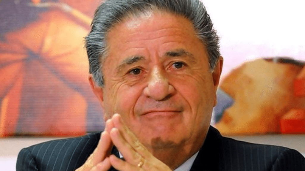Duhalde presenta libro sobre su gestión en la UNLa