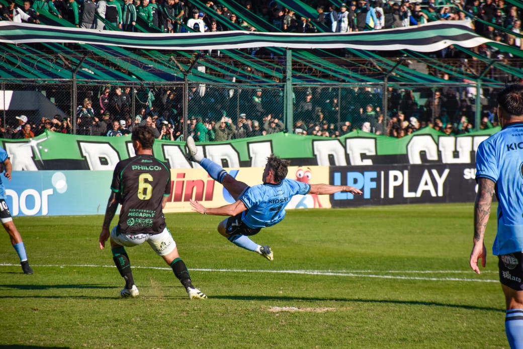 Empate agónico: Temperley pierde el triunfo en Mataderos