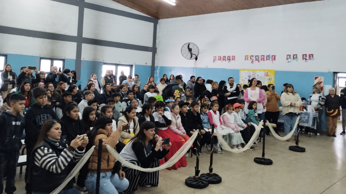 Escuela 53 de El Jagüel celebró su 40° aniversario