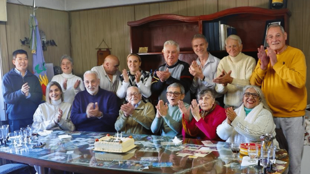 Esteban Echeverría: Almaceneros celebran aniversario