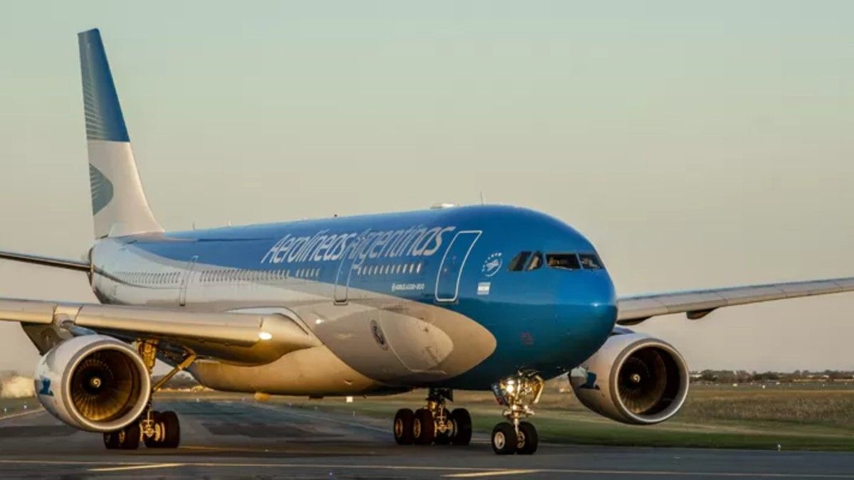 Fondo busca embargar activos por Aerolíneas Argentinas
