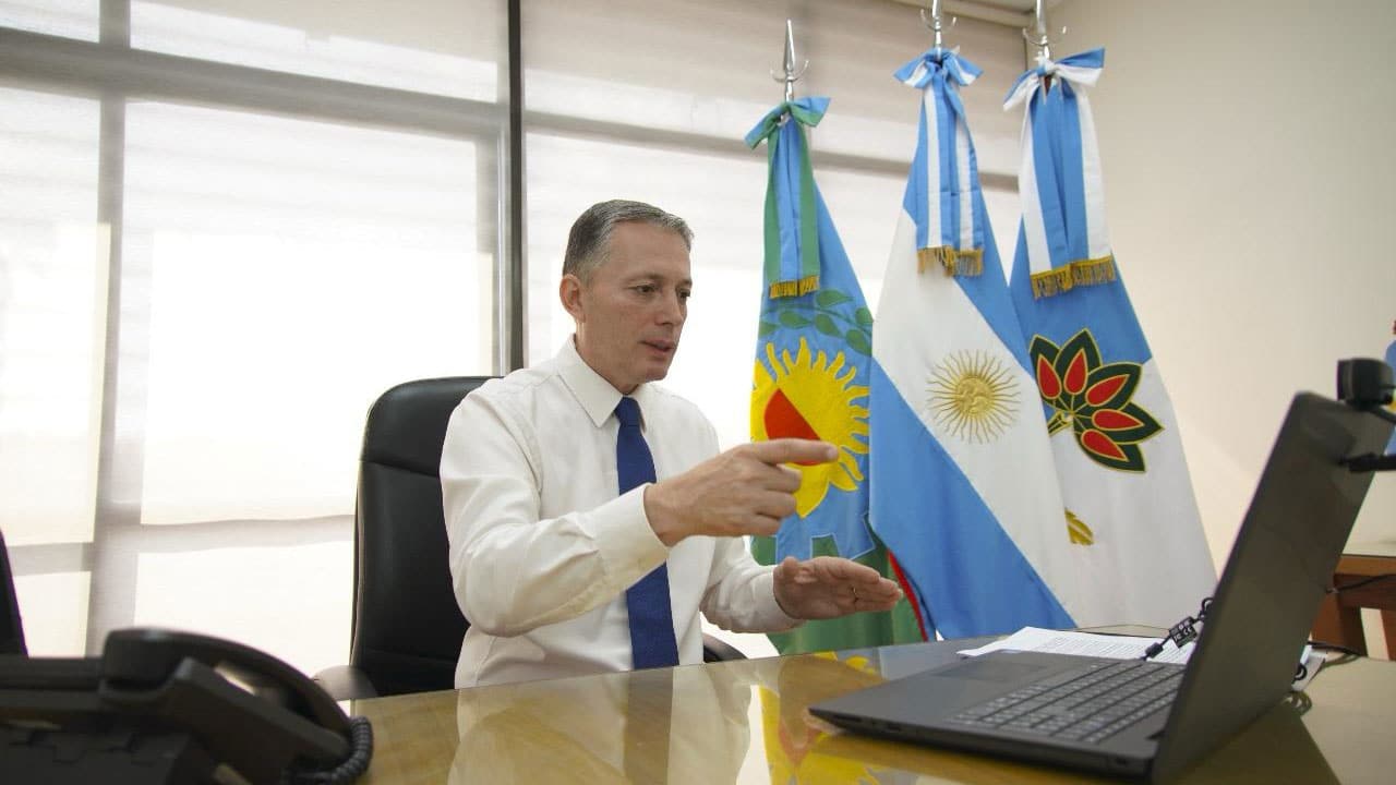 Gray ampara despidos en Servicio Meteorológico