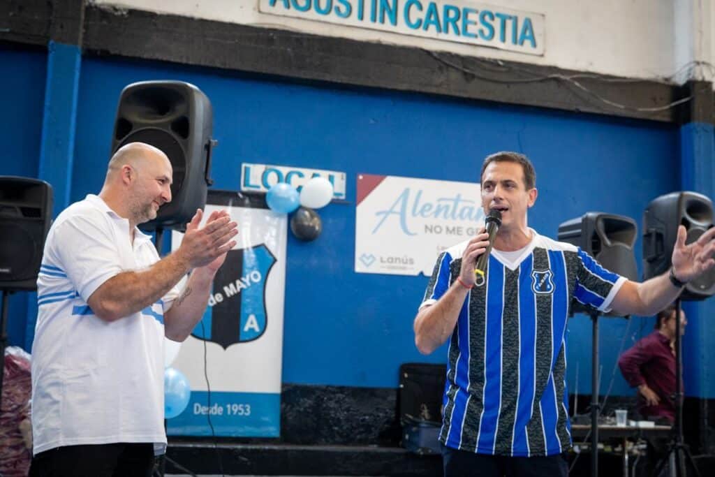 Julián Álvarez en festejo del Club 1° de Mayo