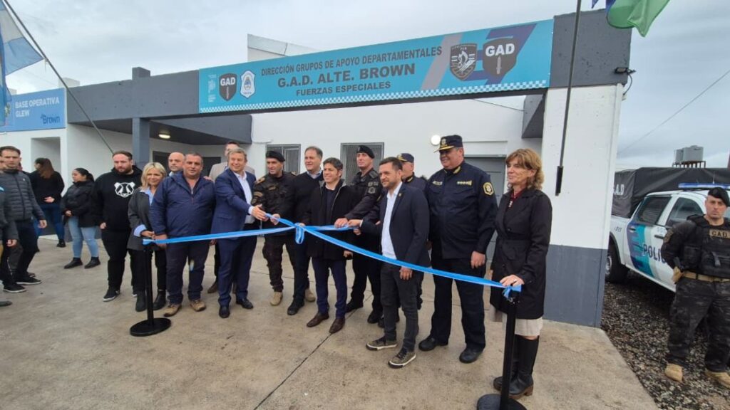 Kicillof inauguró obras en Almirante Brown