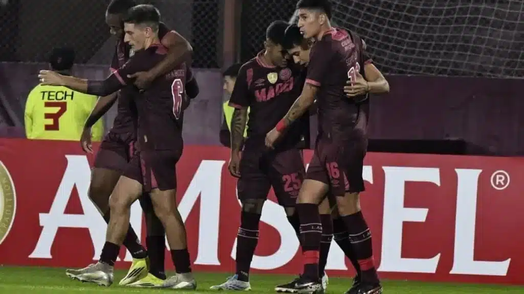 Lanús busca la hazaña en el estadio más alto