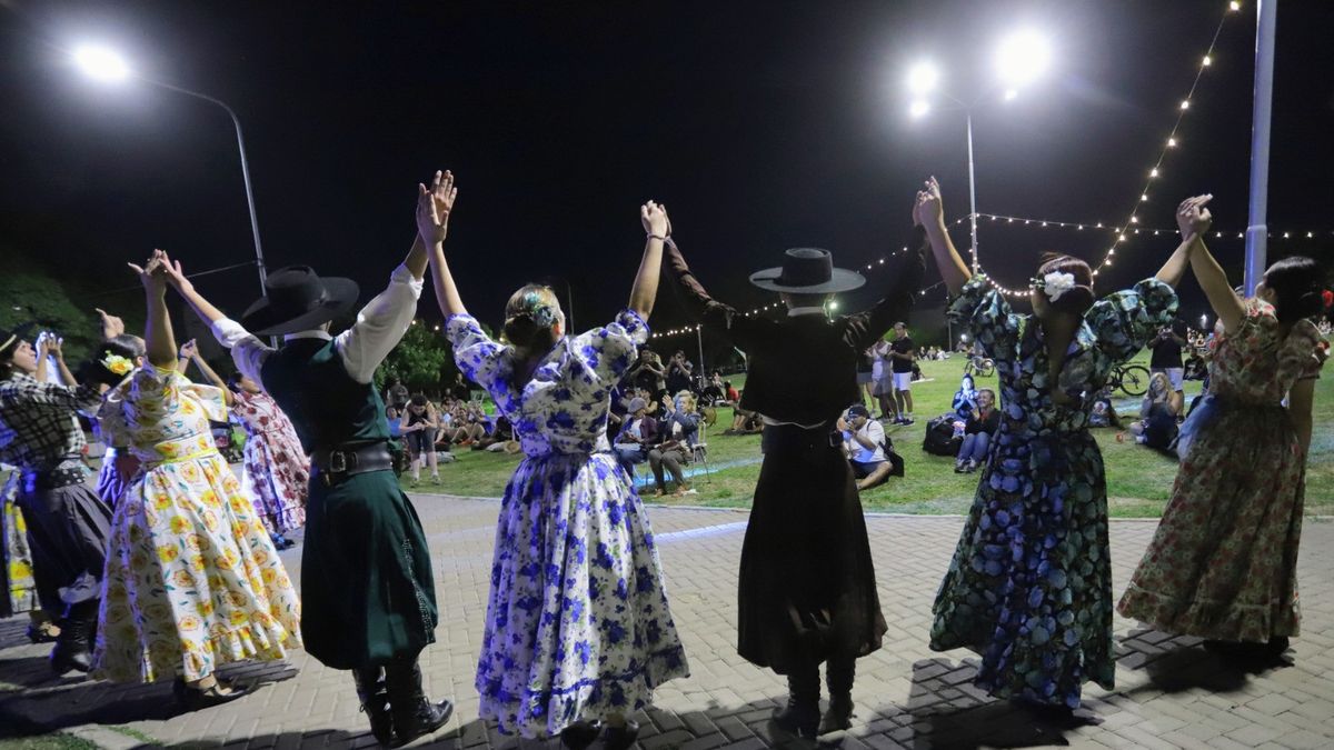 Lanús celebra el 25 de Mayo con shows musicales