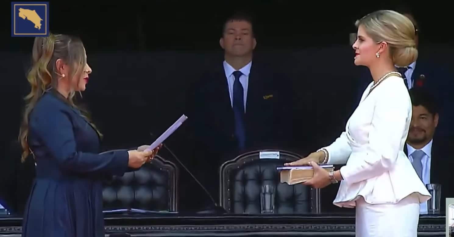 Laura Fernández asume presidencia de Costa Rica
