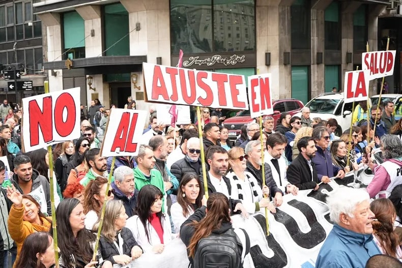 Marcha federal por la salud pública contra el ajuste
