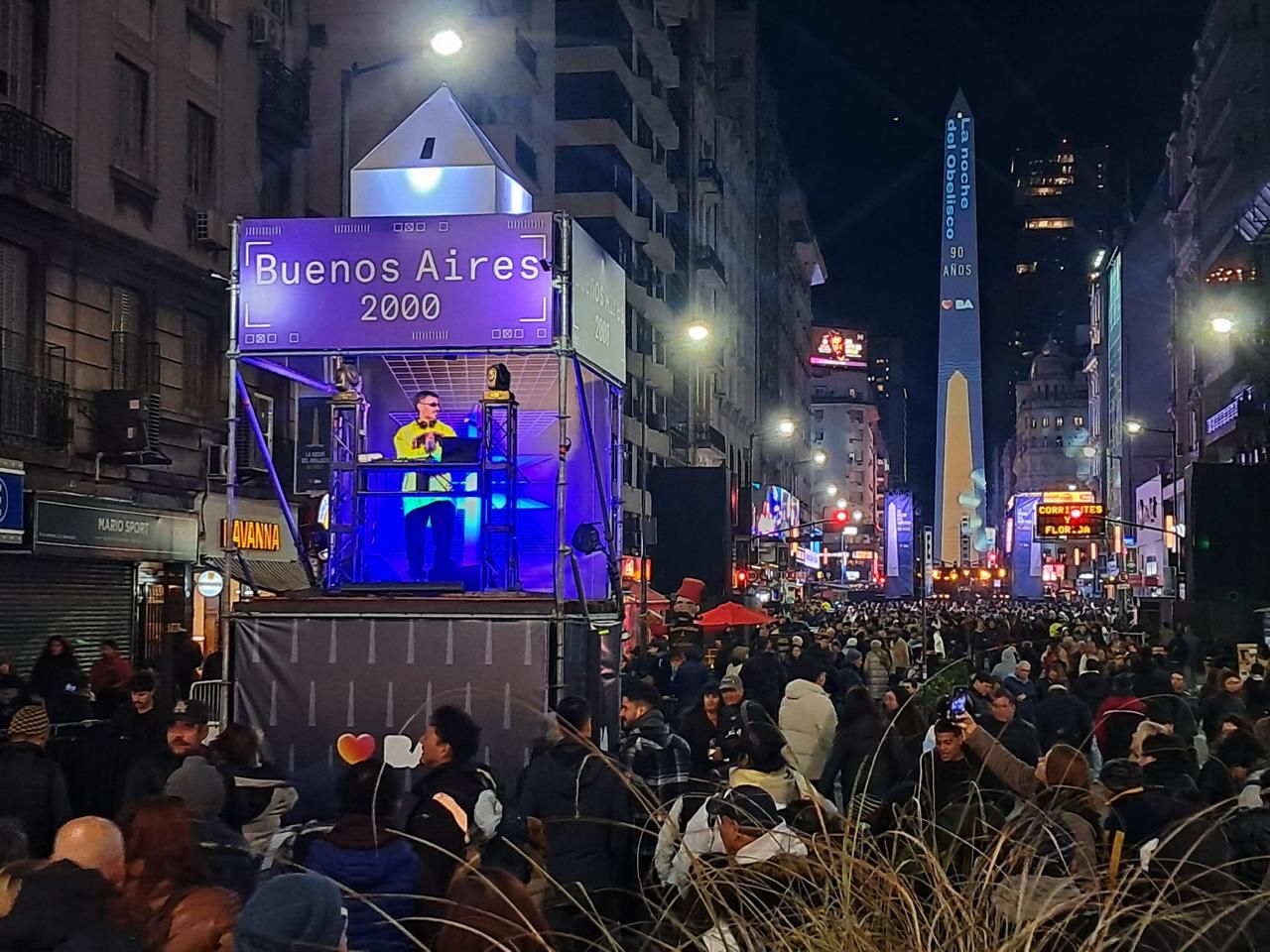 Obelisco: 200 mil personas celebraron su 90 aniversario