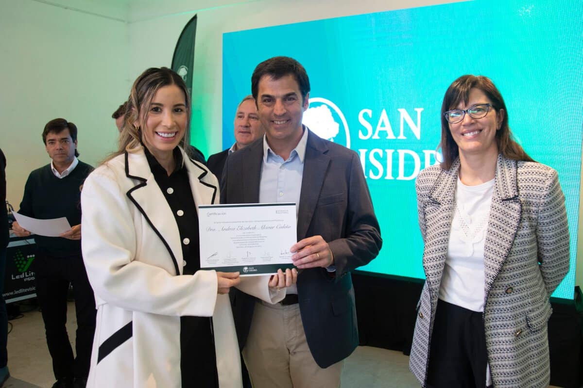 Reconocen residencias médicas de San Isidro
