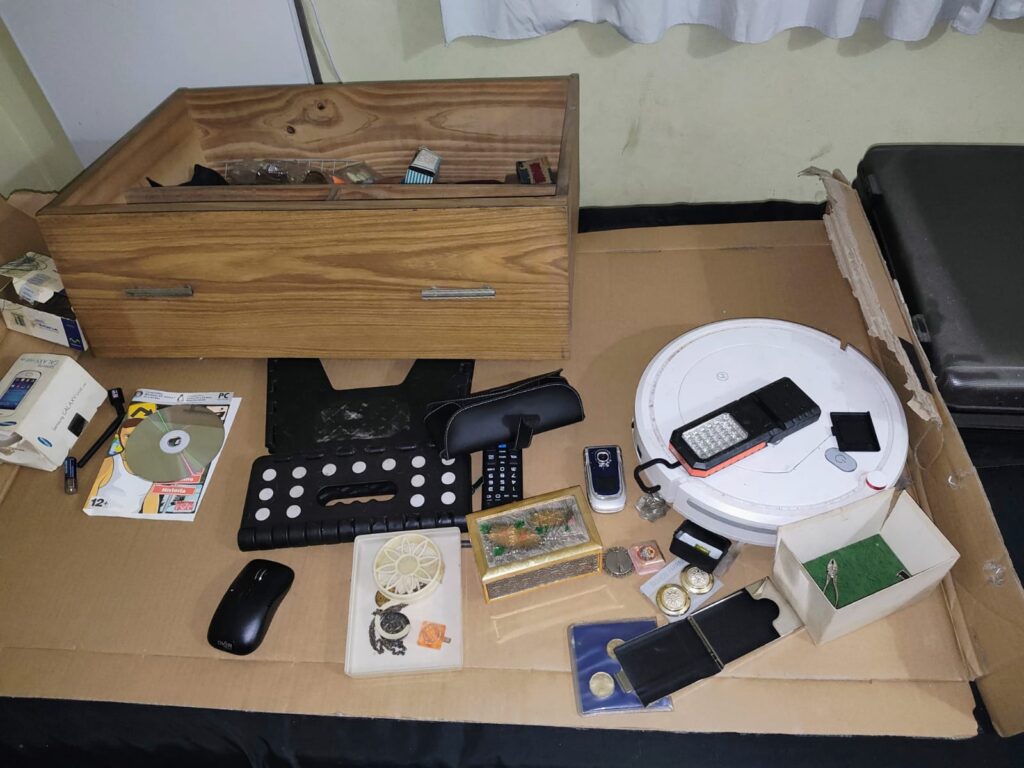 Robo en Avellaneda: Delincuentes sustraen U$S 13 mil a jubilada