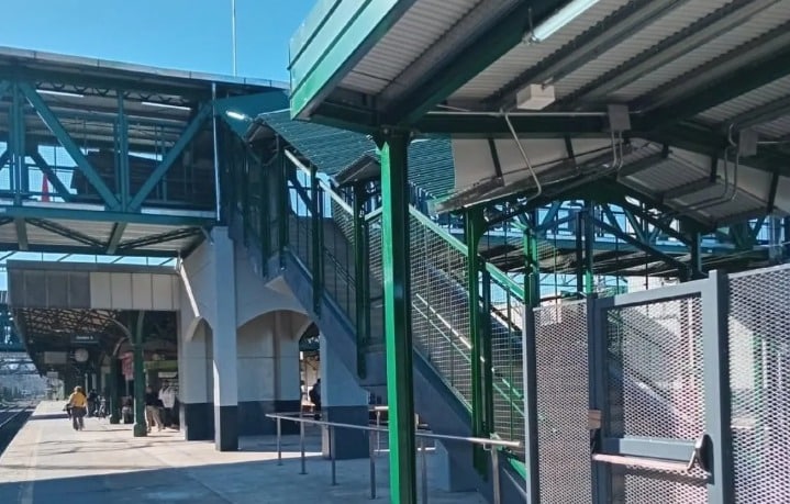Temperley: Finalizado el nuevo paso peatonal elevado
