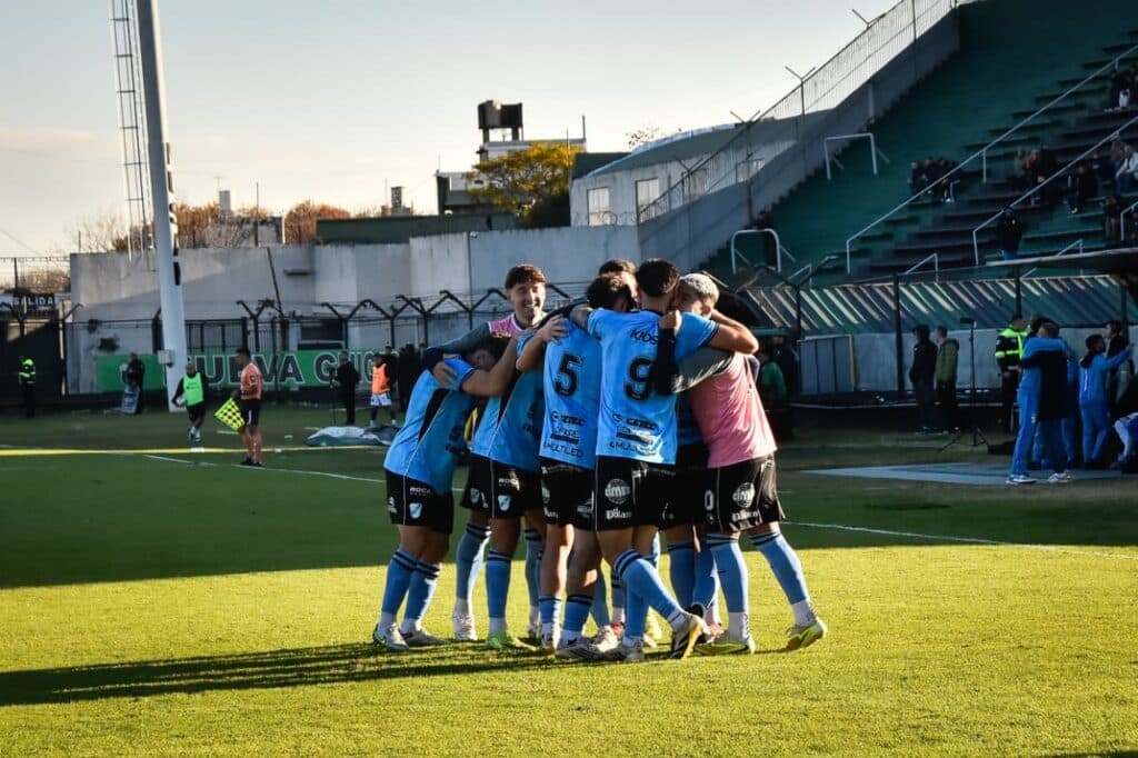 Temperley empata sobre el final con Nueva Chicago