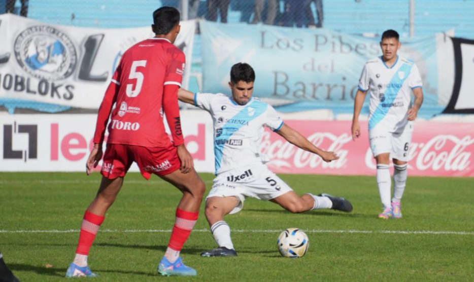 Temperley sufre dura goleada ante Deportivo Maipú