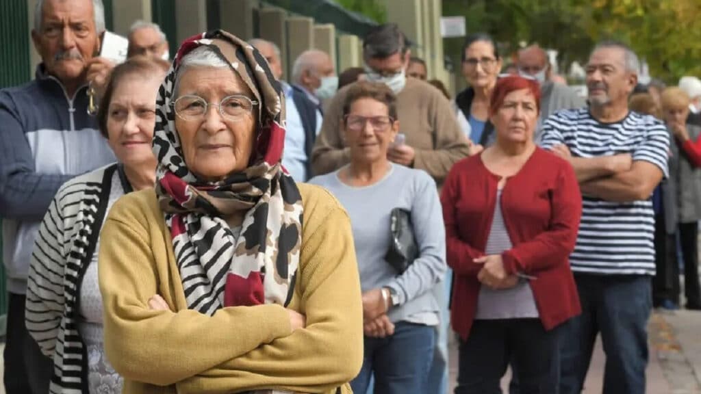 ANSES confirmó el aumento de jubilaciones y asignaciones para agosto